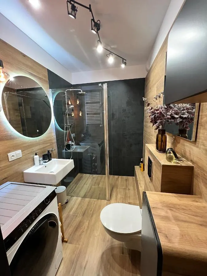 Warsaw Downtown View 3 Rooms 60M2+ Free Garage 2Km Old Town Metro 9Min Tram Polska