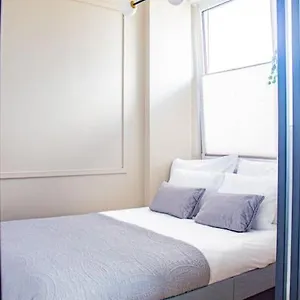 Apartament With Balcony And Views, Old Town, Metro